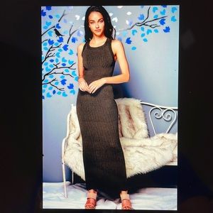 *Brand New* with tag RIBBER KNIT CROSS BACK BODYCON SWEATER DRESS. Size SMALL